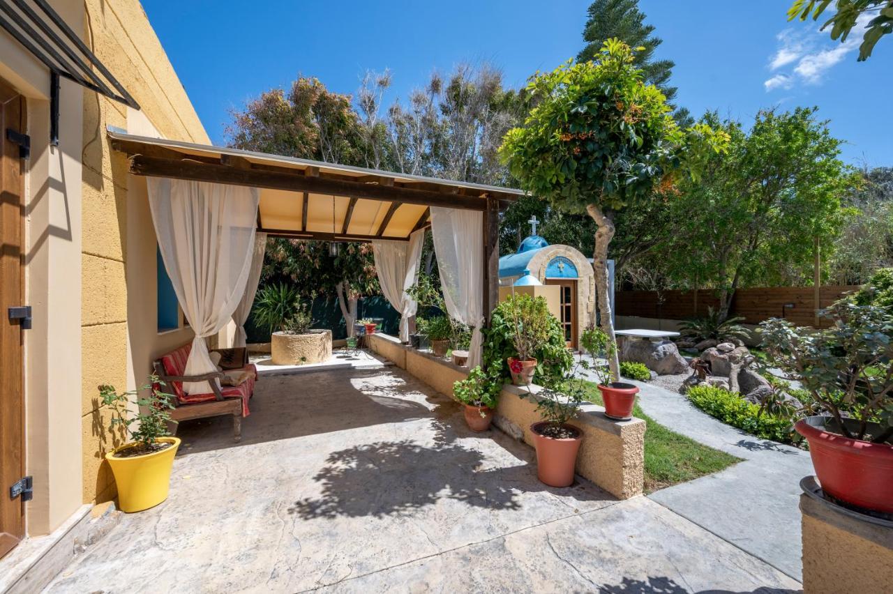 Selana House With Outdoor Pool Villa Mastihari Exterior photo